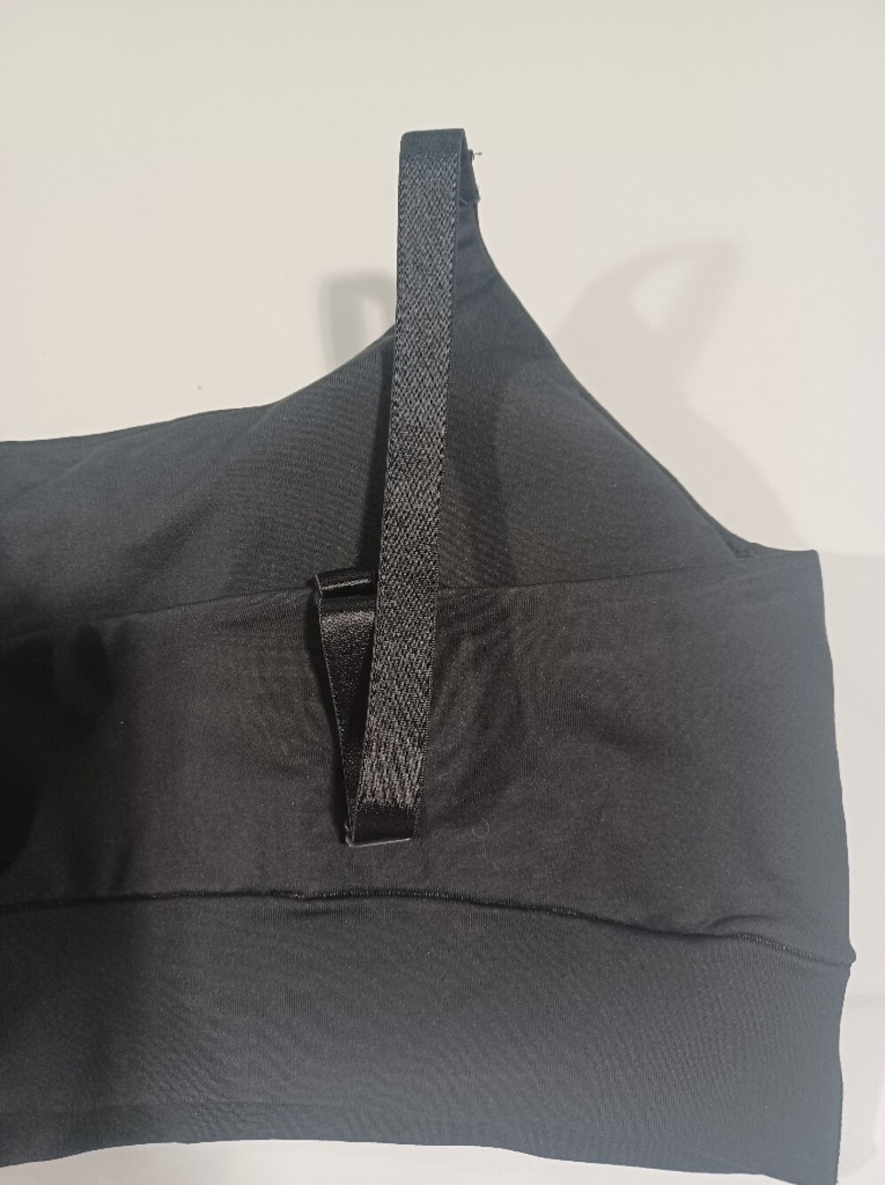 Classic Black Seamless Bandeau Bralette - Picture 4 of 5